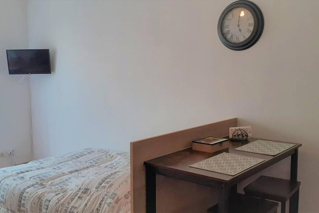 Agreable Logement Proche De La Gare Et Du Polygone Διαμέρισμα Μπεζιέ Εξωτερικό φωτογραφία